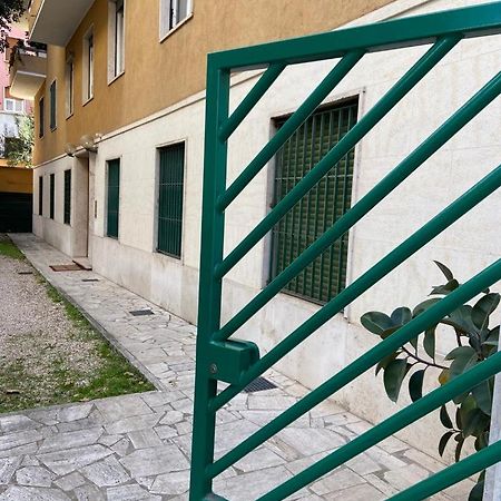 Superior Apt Next Colosseo A/C Wo Fi 3 Bedrooms ローマ エクステリア 写真