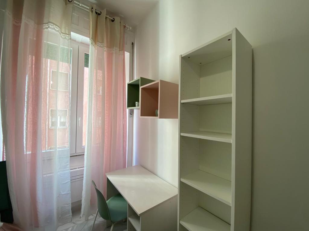 Superior Apt Next Colosseo A/C Wo Fi 3 Bedrooms ローマ エクステリア 写真