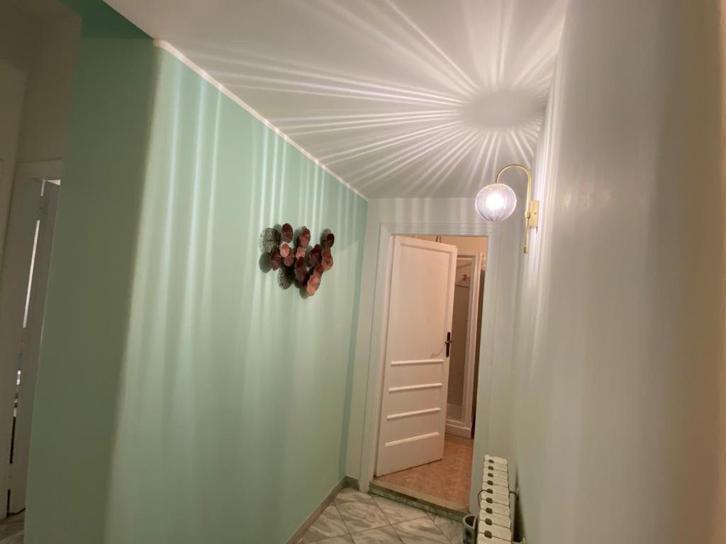 Superior Apt Next Colosseo A/C Wo Fi 3 Bedrooms ローマ エクステリア 写真